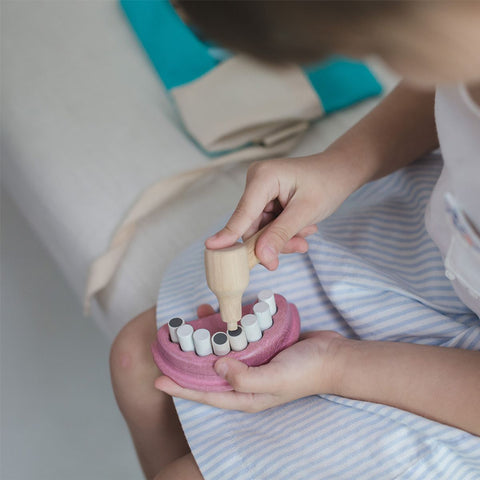 Plan Toys - Pretend Dentist Set