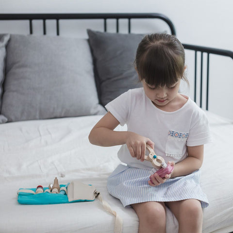 Plan Toys - Pretend Dentist Set