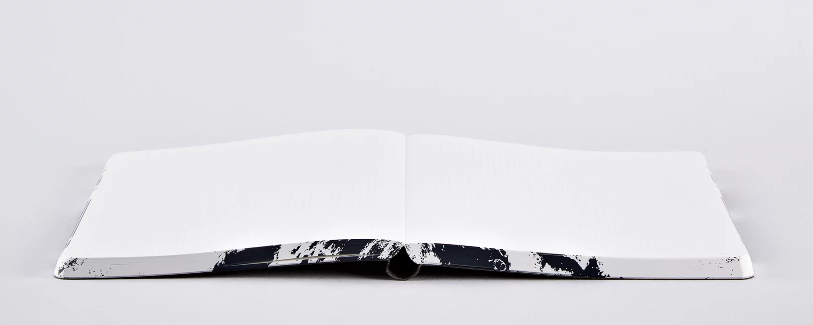 Nuuna Notebook L - Graphic Moon
