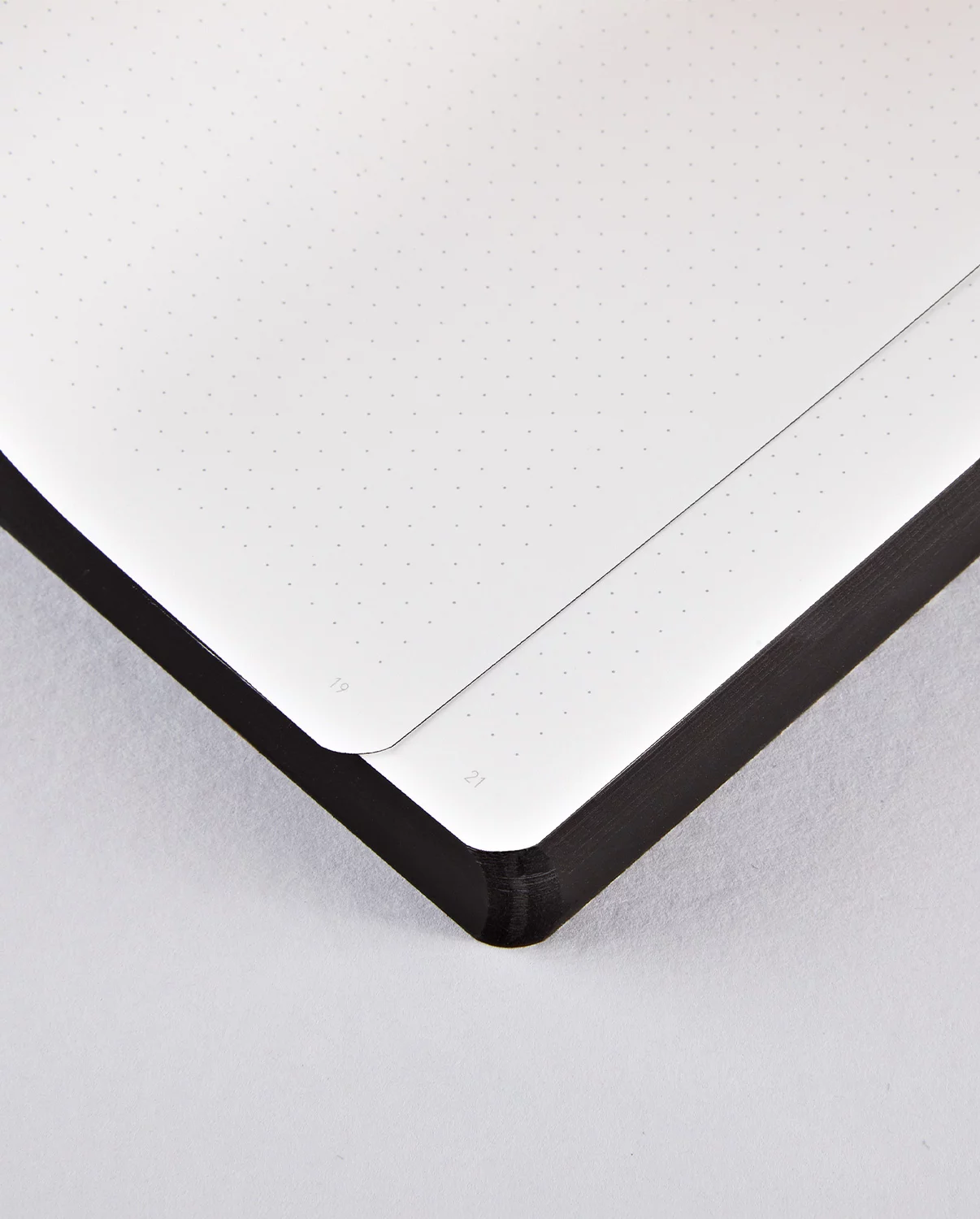Nuuna Notebook L - Graphic Express Yourself