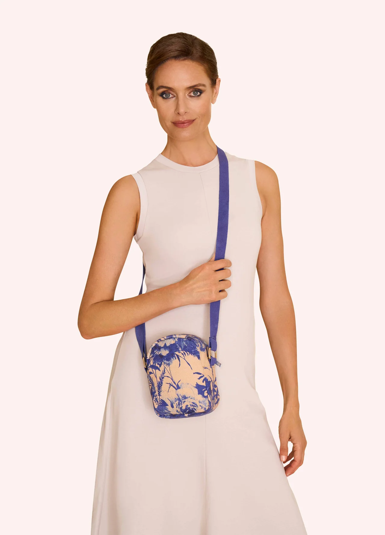 Powder Bag - Crossbody China Blue Blooms