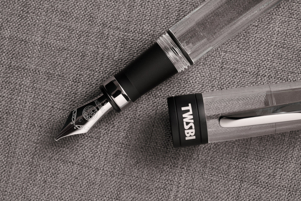 TWSBI - Diamond 580 AL R Black Fountain Pen
