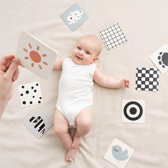 Done by Deer Playing - Baby Contrast Card 10 Pack - Deer Friend