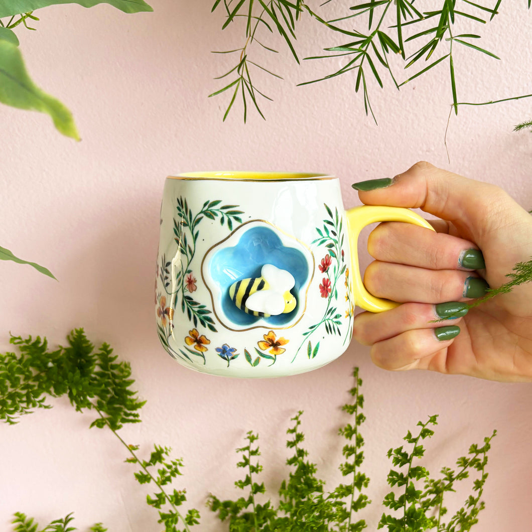 Disaster Designs Ceramics 3D Cup - Secret Garden Bee