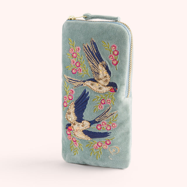 Powder Glasses Pouch - Swooping Swallows