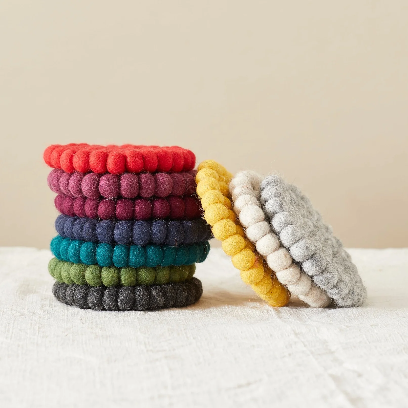 Aura Que -  ASIK Handmade Eco Felt Ball Coaster