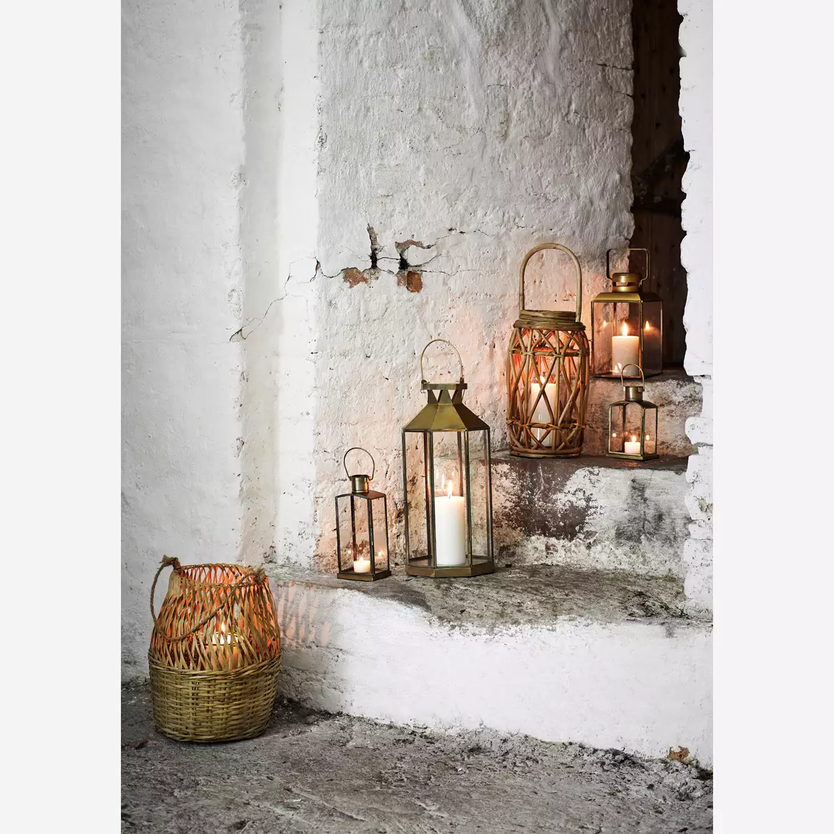 Madam Stoltz Lantern - Iron Lantern