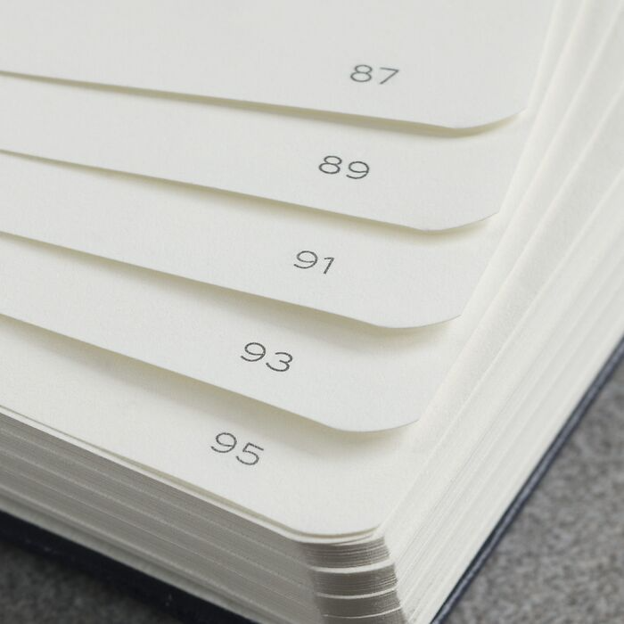 Leuchtturm1917 - A4 Master Slim - Hardcover