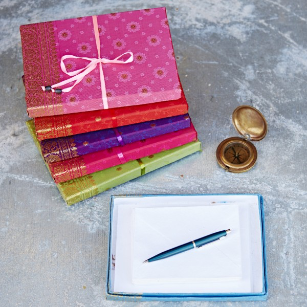 Paper High Sari Sationery Set