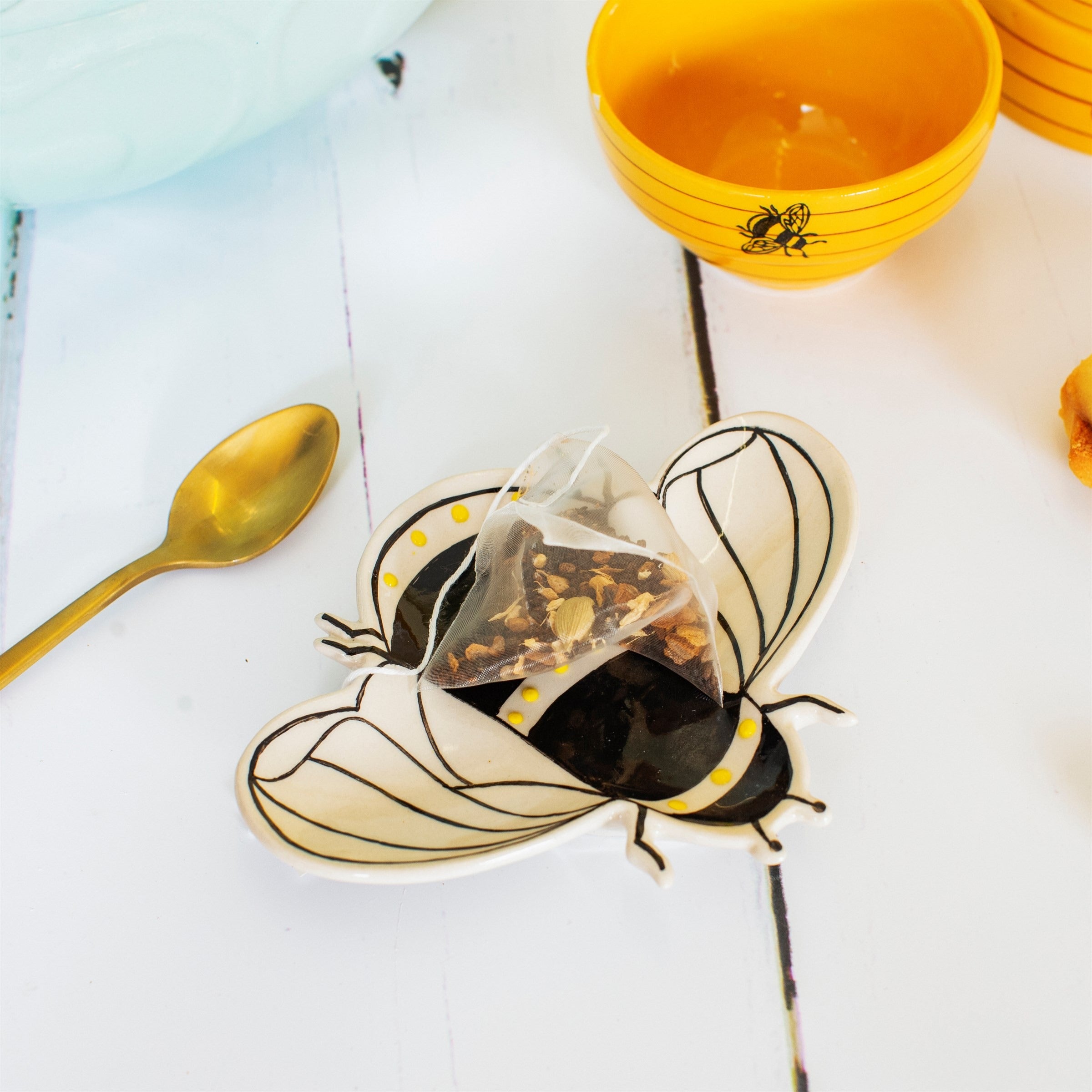 Sass & Belle Tea Bag Dish - Busy Bee