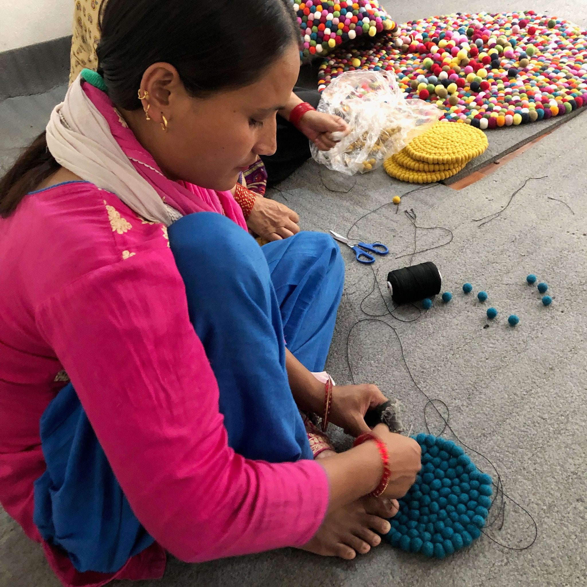 Aura Que -  ASIK Handmade Eco Felt Ball Coaster