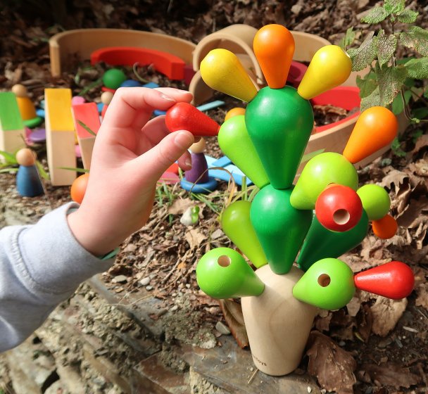 Plan Toys - Balancing Cactus