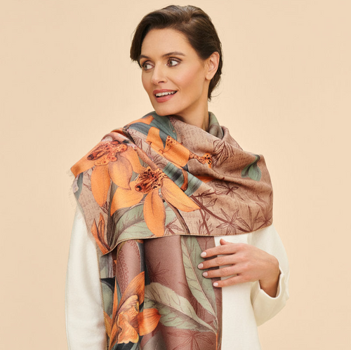 Powder Scarf - Luxurious Botany Bliss