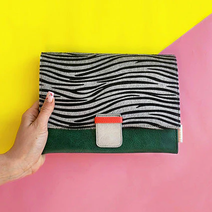 GOSTONG Zebra Print Tri-Fold Wallet For Women - Leather Purse With Card Pockets, Gift For Girls