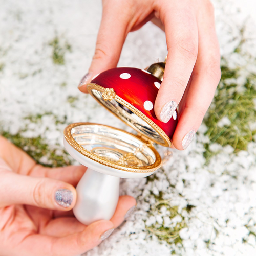 Sass & Belle Christmas Bauble - Glass Opening Mushroom