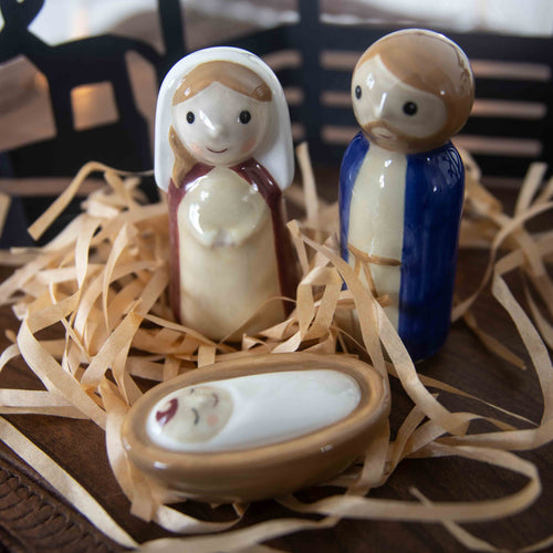 Pluto Design Christmas - Ceramic Nativity Crib