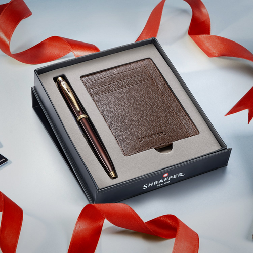 Sheaffer 100 - Glossy Brown Gift Set with Credit Card Holder