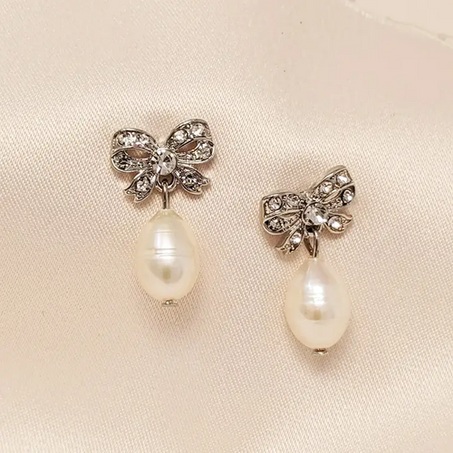 Lovett Earrings - Vintage Freshwater pearl bow