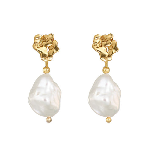 Loinnir Jewellery - Giant's Causeway - Pearl Drop Earrings
