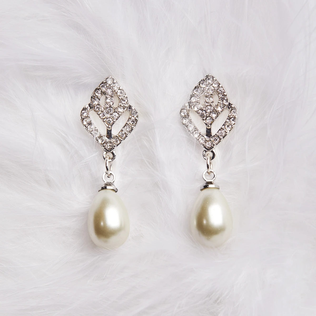 Lovett Earrings - Tulip Diamante Pearl Drop