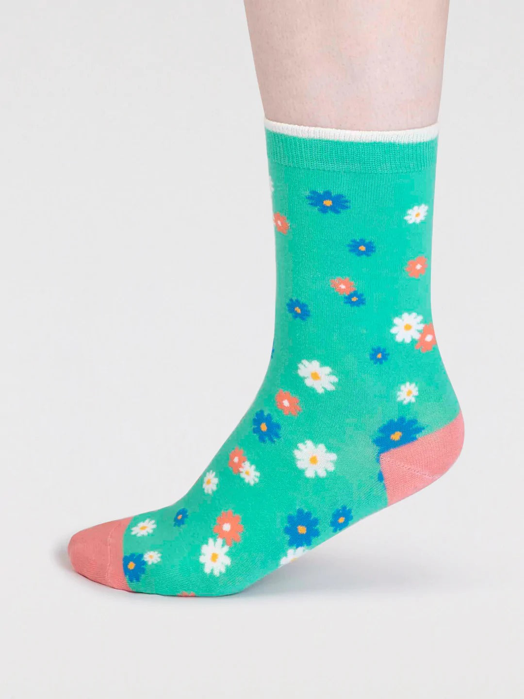 Thought Ladies Socks Gift Box - GOTs Organic Cotton 4pk Maria llama