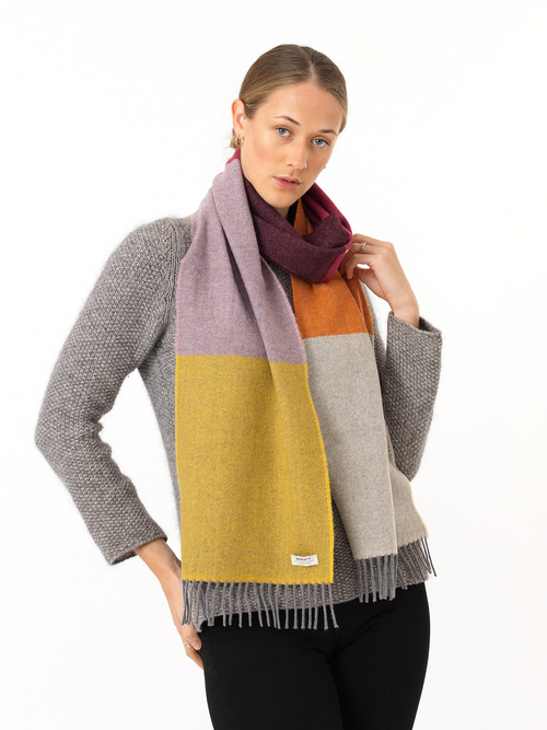 McNutt of Donegal Scarf Lambswool - Vegas
