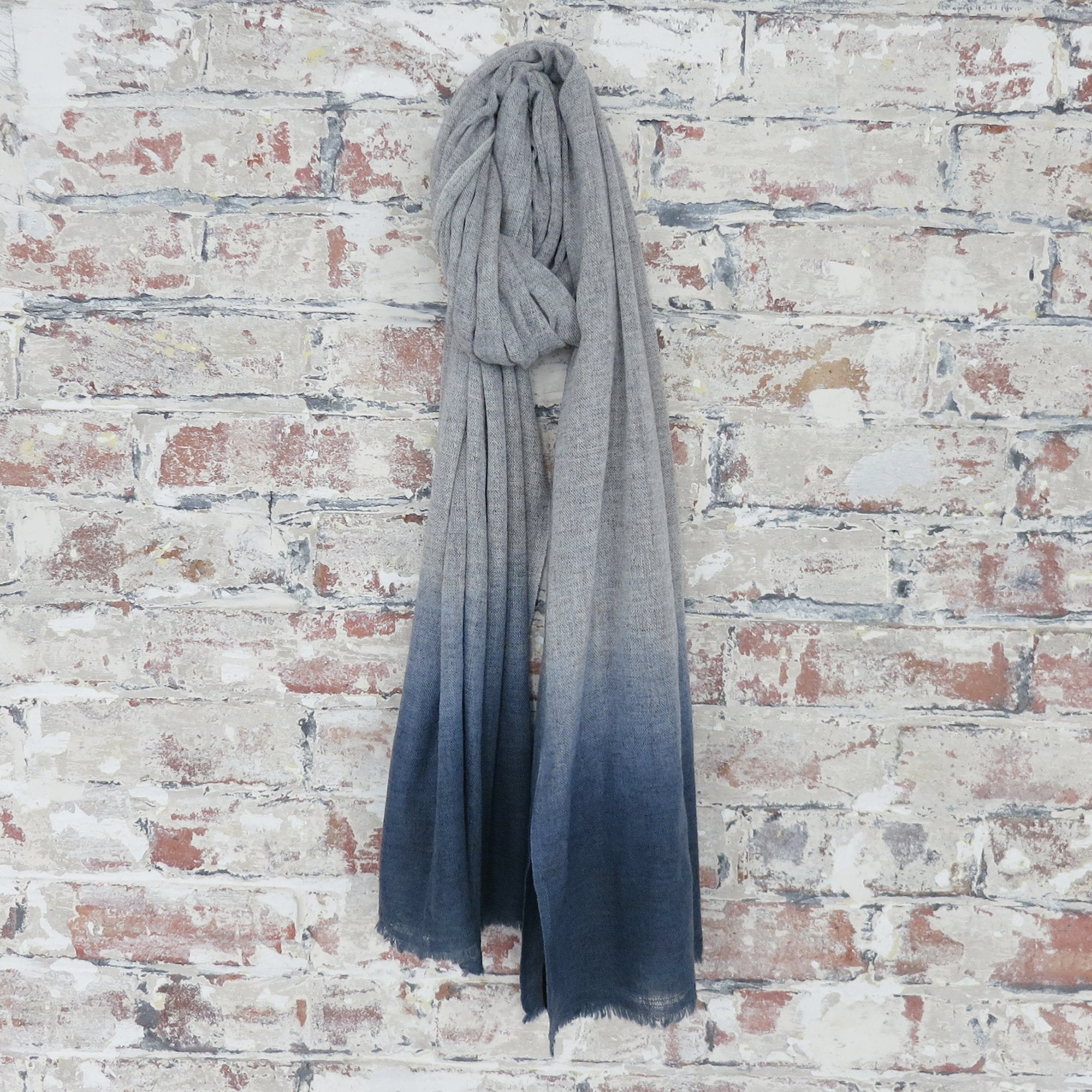 Aura Que Scarf - PURNA Dipdye Ombre Two Tone Soft Wool Scarf